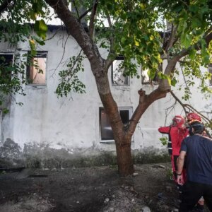 yanginda degerli anilar yok oldu isl8QbLh