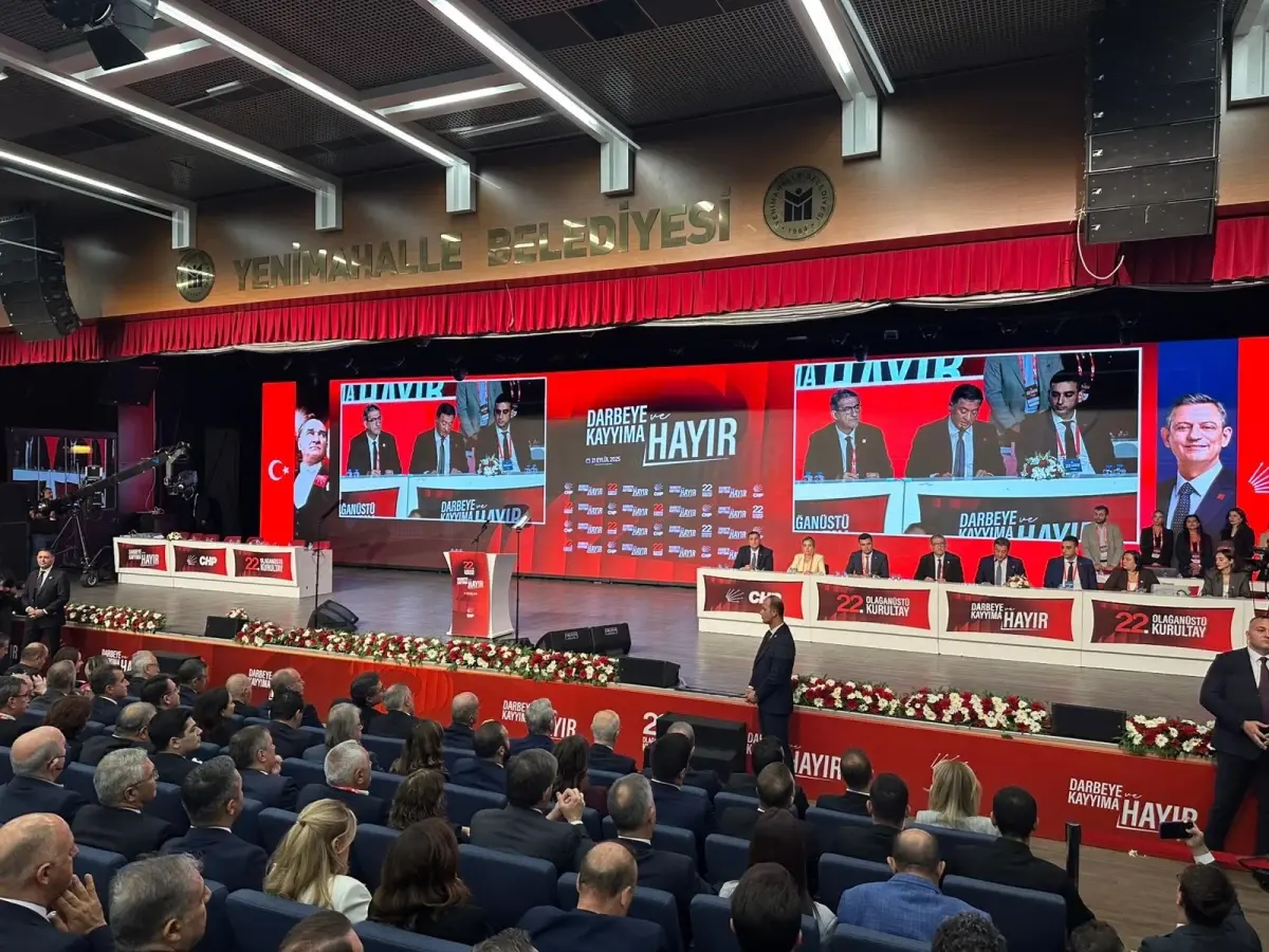 chp olaganustu kurultayi ankarada toplandi IUeVWI9I