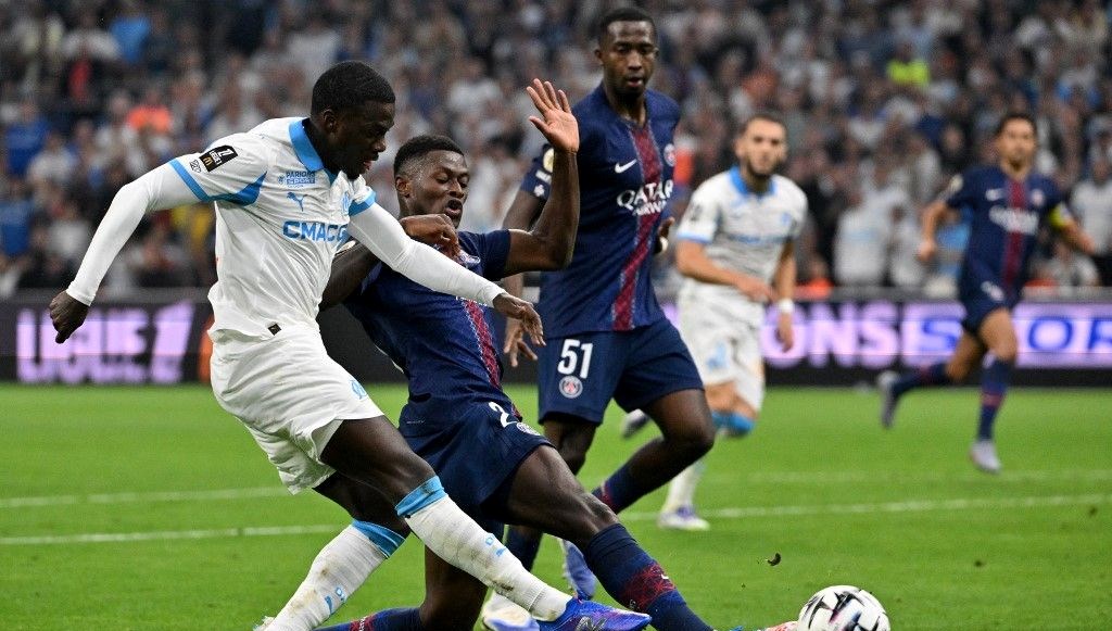 paris saint germain ilk yenilgisini aldi ve liderlikten indi 9Dluw7kI
