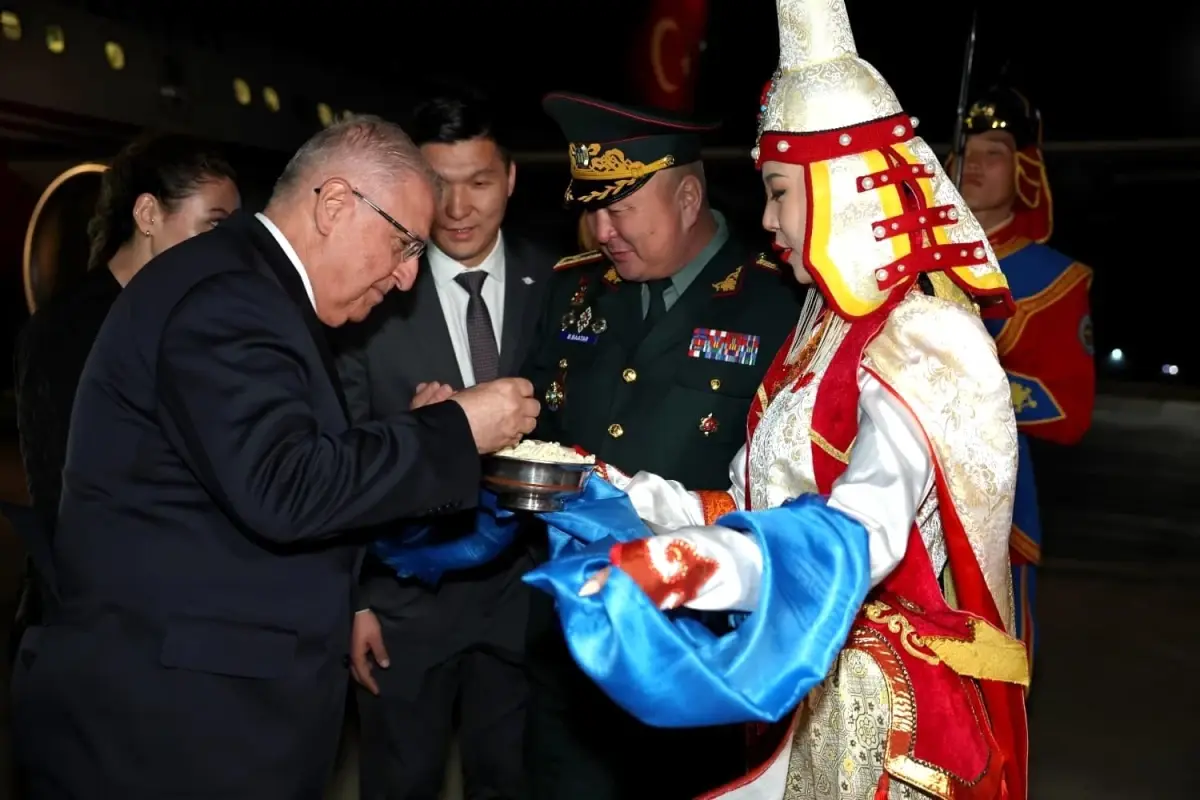 bakan guler mogolistana resmi ziyarette bulundu Ga9A36ga