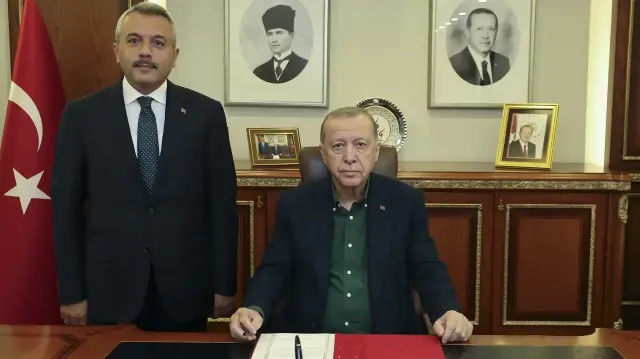 cumhurbaskani erdogan rize valiligini ziyaret etti 8fnNWzGg