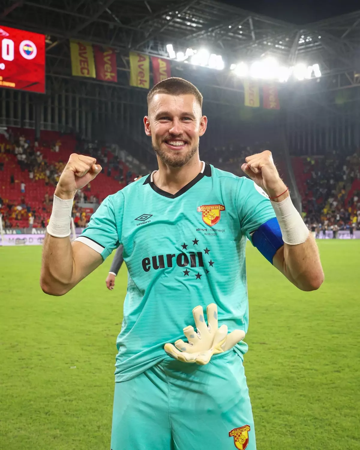 goztepe avrupaya fark atti EV2XcsSx