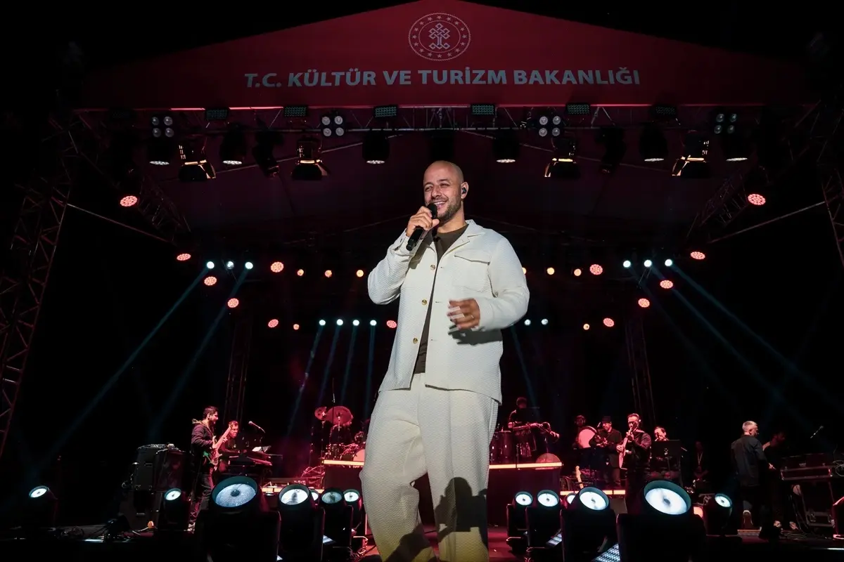 maher zain diyarbakirda konser verdi u2jEUWHt.jpg
