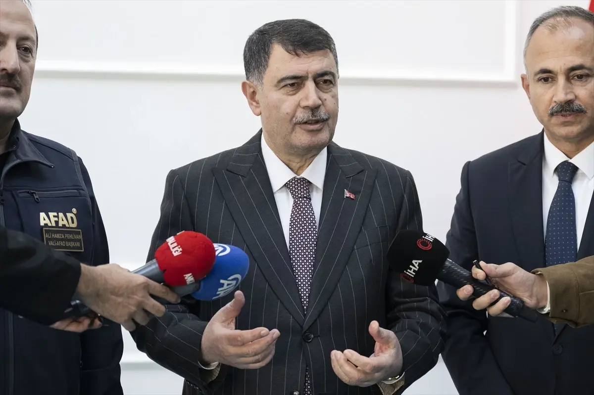 ankaradaki okullarda gazze icin duzenlenen kermesten elde edilen gelir afada bagislandi fPYC3Cl9.jpg