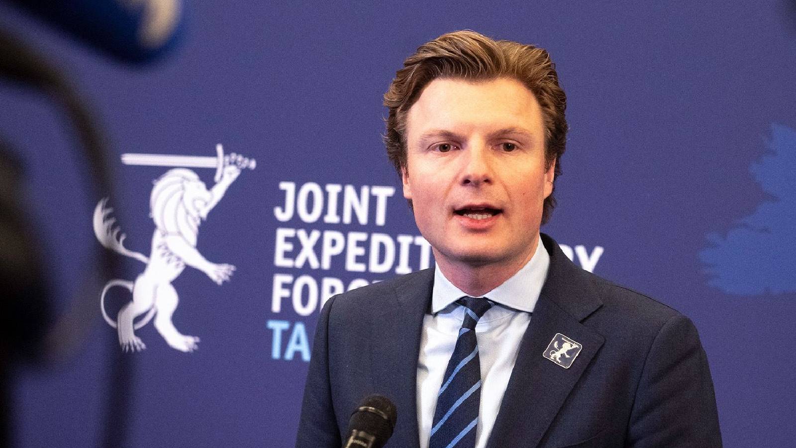 hollanda savunma bakani lubnan insani ve ekonomik alanlarda kapsamli destege ihtiyac duyuyor diyerek orduya 75 milyon dolarlik destek saglayacaklarini duyurdu NU7kZFf1.jpg