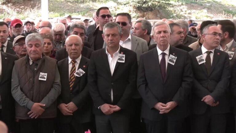 eski-cgd-baskani-rahmi-yildirim-topraga-verildi-q2V9l3uy